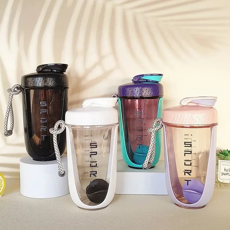 600ML Shaker Bottle with Plastic Whisk Ball BPA Free Plastic Protein Shakes Leakproof for Powder Workout Gym Sport