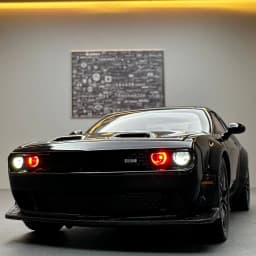1/32 Alloy Model Dodge Challenger Car Diecasts Metal Sports Alloy Car Model Simulation Sound Light Collection Boys Toy Gift
