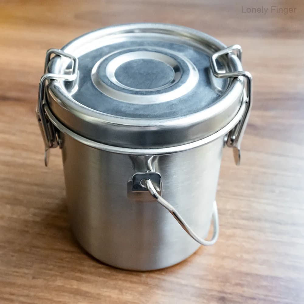 Premium Stainless Steel Paint Brush Cleaner With Sealed Lid Removable Filter Net Lightweight Wash Bucket For Studio Home School