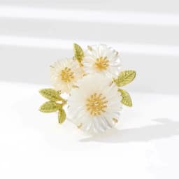 New Romantic Daisy Brooches Fashion Flower Shape Lapel Pin For Women Party Jewelry Banquet Clothing Decor Accessories Gifts