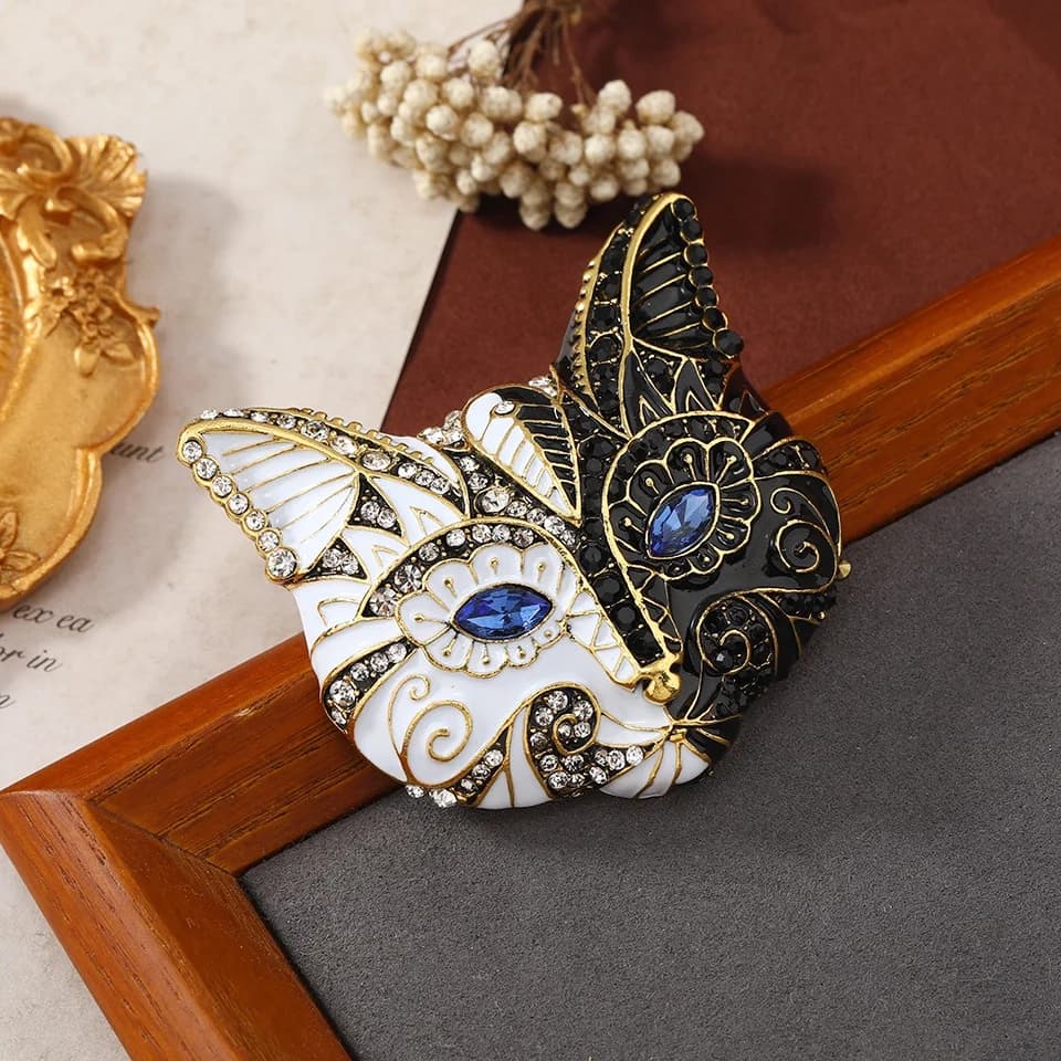 Women Men Cat Mask Enamel Painting Brooches Drip Oil Badges Accessories