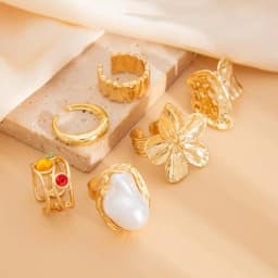 Fashion Gold Color Flower Crystal Imitation Pearl Open Ring for Women Engagement Party Gift Temperament Jewelry 2024 