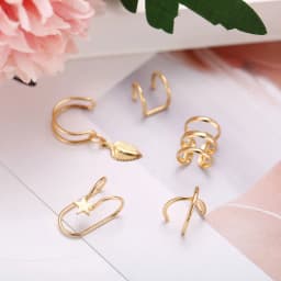 Modyle Fashion Gold Color Ear Cuffs Leaf Clip Earrings for Women Climbers No Piercing Fake Cartilage Earring Accessories Gift