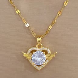 Fashionable and Luxurious Peach Heart Pearl Oyster Necklace, Personalized and Versatile Stainless Steel Clavicle Chain