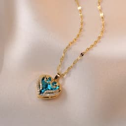Fashionable and Luxurious Peach Heart Pearl Oyster Necklace, Personalized and Versatile Stainless Steel Clavicle Chain