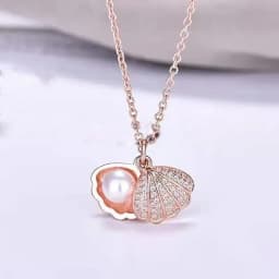 Fashionable and Luxurious Peach Heart Pearl Oyster Necklace, Personalized and Versatile Stainless Steel Clavicle Chain