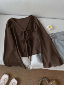 Women's Casual Solid Color Tie Front Semi-Fitted Flare Sleeve Blouse V-Neck Knit Textured Fabrics Cottagecore Top Spring/Fall