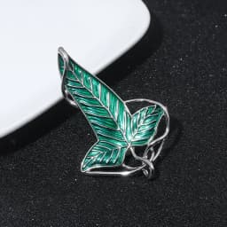 Elf Green Leaves of Lorien Brooch Pin Tolkien Galadriel Legolas Frodo Baggins Aragorn Tree Enamel Badge Movie Jewelry Wholesale
