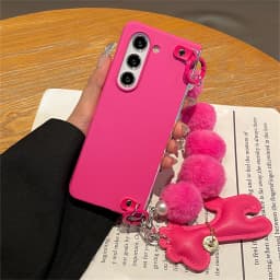 Luxury Korean Giraffe Pendant Case with Hairball Plush Ball Pearl Chain for Galaxy Z Fold 5 Z Fold8 Ultra Fold7 Zfold6 Cover