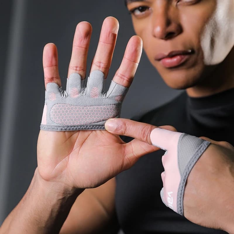 1Pair Four Finger Gloves For Weightlifting Training Men and Women Pilates Aerial Yoga Sports Fitness Non-slip Half-finger Gloves