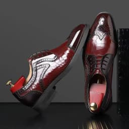 Fashion Men Oxfords Shoes High Quality Pointed Wedding Shoes for Men Luxury Brogue Dress Shoes Office Gentleman Man Flats 38-48