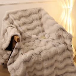 Rosekind Soft FAUX RABBIT Fleece Throw Blanket for Couch, Faux Fur Blanket for Bed, Reversible Cozy Plush Blanket for Sofa
