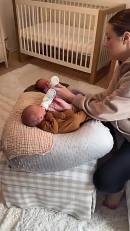 Baby Breastfeeding Pillow Doudou Velvet Multifunctional Pregnant Women Breastfeeding Artifact Pillow Slope Pillow Baby Pillow