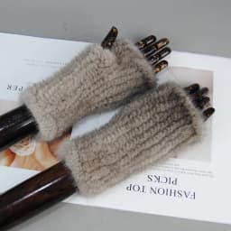New Style Women Winter Real Mink Fur Gloves 100% Natural Warm Mink Fur Fingerless Gloves Girls Knitted Genuine Mink Fur Mittens