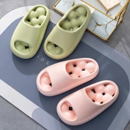 EVA Unisex Bathroom Slippers Water Leakage Massaging Indoor Slippers Comfortable Breathable Casual Slippers