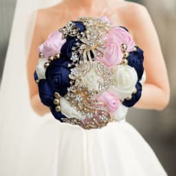 Customized Wedding Bouquet Bride Bridesmaid Leather Pink Crystal Silk Artificial Rose Handmade Wedding Props