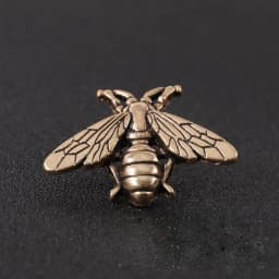 Bee Brooch Pins For Men Women Retro Cute Small Bee Insect Brooch Broach Needle Accessories Party Jewelry