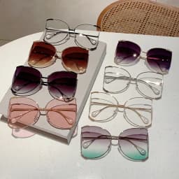 Oversized Metal Sunglasses Women For Female Luxury Brand Designer Elegant Pink Sun Glasses Vintage Big Frame Pearl Shades UV400