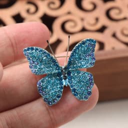 Baroque Luxury Beautiful Butterfly and Insect Design Brooches for Men and Women, Jewelry, Fashion Accessories, and Party Gifts