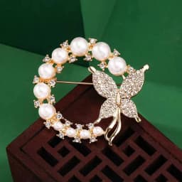 Baroque Luxury Beautiful Butterfly and Insect Design Brooches for Men and Women, Jewelry, Fashion Accessories, and Party Gifts