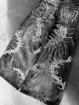 Y2K New Retro Centipede Embroidery Pattern Washed Oversized Wide-Leg Pants Street Gothic Harajuku Floor Pants For Men and Women
