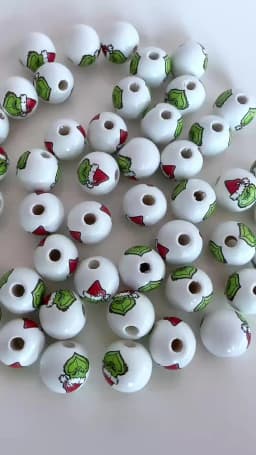 15mm 10pcs Christmas Hat Green Monster Natural Wood Beads For Jewelry DIY Making Bracelets Necklace Earrings Party Customization