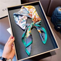 100% Natural Silk Square Scarf Women Bandana Headscarf Scarves Shawls Square Neck Foulard Wraps Cachecol Femme Schals Bufanda