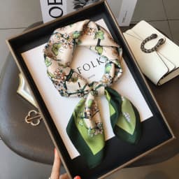 100% Natural Silk Square Scarf Women Bandana Headscarf Scarves Shawls Square Neck Foulard Wraps Cachecol Femme Schals Bufanda
