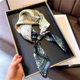100% Natural Silk Square Scarf Women Bandana Headscarf Scarves Shawls Square Neck Foulard Wraps Cachecol Femme Schals Bufanda