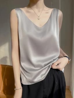 Woman T-shirts Elegant SILK Satin Blouse Sleeveless Female Summer Casual Loose Tanks and Camis Solid Green Tops for Women