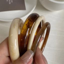 4pcs Elegant Retro Acrylic Bracelet Set for Women Fashion Punk Simple Resin Stackable Bangle Boho Daily Wear Party Jewelry Gifts
