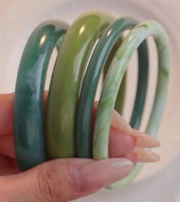 4pcs Elegant Retro Acrylic Bracelet Set for Women Fashion Punk Simple Resin Stackable Bangle Boho Daily Wear Party Jewelry Gifts