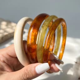 4pcs Elegant Retro Acrylic Bracelet Set for Women Fashion Punk Simple Resin Stackable Bangle Boho Daily Wear Party Jewelry Gifts