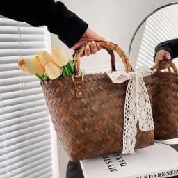 Women Woven Beach Straw Handbag Casual Handmade Hollow Out Rattan Shoulder Bags Youth Ladies Bohemia Summer Travel Beach Totes