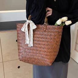 Women Woven Beach Straw Handbag Casual Handmade Hollow Out Rattan Shoulder Bags Youth Ladies Bohemia Summer Travel Beach Totes