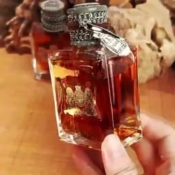 Men's Perfume 100ML Ebony Men Sandalwood Perfume Spray Flirting Pheromone Long Lasting Romance Attract Women Valentine Day Gift