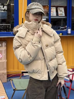 Autumn Winter Fur Hooded Jacket Women Outerwear Thick Dowon Cotton Padded Slim Short Parkas Female Cropped Puffer Bubble Coat