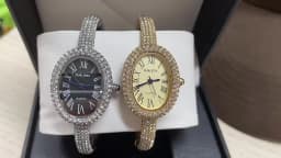 New Luxury Elegant Ladies' Bracelet Wrist Watch Roman Numeral Inlaid Rhinestones Oval Waterproof Women's Quartz Watch Reloj