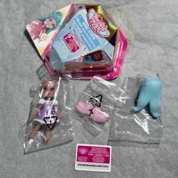 Royale High Mystery Friends Series 1 Blind Box with Game Code & Confirmation Piece Cute Action Figure Surprise Bag Gift for Girl