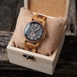 Wooden Men's Watches BOBOBIRD New Fashion Japanese Movement Quartz Wristwatch Week Date Display Custom Name Brand Great Gift