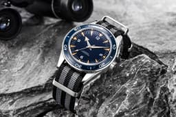 Customized Logo 41MM Men's Watch Luxury Business NH35 Movement Mechanical Watch Sapphire Glass Calendar Diver Wristwatch Model