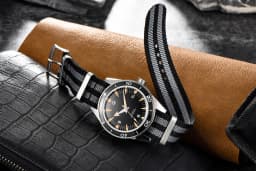 Customized Logo 41MM Men's Watch Luxury Business NH35 Movement Mechanical Watch Sapphire Glass Calendar Diver Wristwatch Model