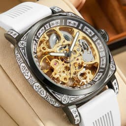New Men's Watch with Gold Green Belt, Retro Style, Noble and Elegant Night Light Carving, Fully Automatic Mechanical Watch