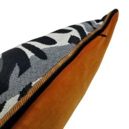 Fashion Luxurious Zebra Jacquard Woven Orange Velvet Pipping 47x 47 cm Pillow Case Home Decor Armchair Sofa Cushion Cover