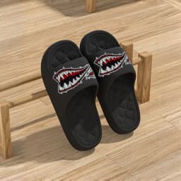 Cartoon Shark Print Comfortable Thick-Soled Eva Slippers for Men and Women, Suitable for Home and Outdoor Daily Use, Versatile and Fashionable Slippers (Order One Size Larger for More Comfort)