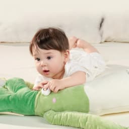 Cute Baby Sleeping Pillow Startle Prevention Scallion Banana Style Baby Patter Sleep Toy Newborn Bedding Automatic Palm Patting