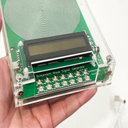 Adjustable 0.01HZ~100KHZ 7.83Hz Schumann Resonance Ultra-low Frequency Pulse Wave Generator Audio Resonator with Case Pure Sine