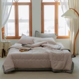 Japanese Quilted Cooling Summer Blanket Super Soft Skin-friendly Quilt Breathable Lightweight Comforter Air-conditioned Duvet