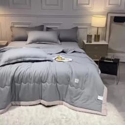 Japanese Quilted Cooling Summer Blanket Super Soft Skin-friendly Quilt Breathable Lightweight Comforter Air-conditioned Duvet