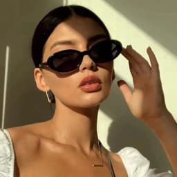 Retro Small Oval Frame Riding Sunglasses Women Fashion Black Cow Color Sun Glasses Fashion Shades Polarized Eyewear UV400